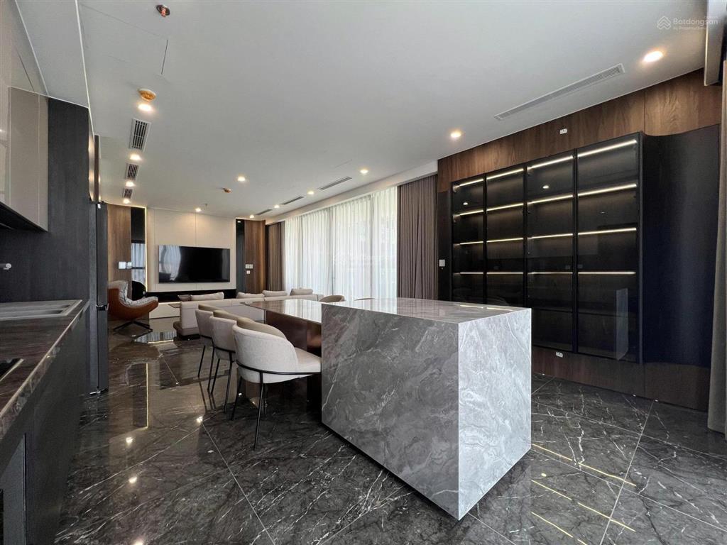 Cho thuê gấp cc 3pn, 3wc, 145m2 tại sunshine golden river, tây hồ, hà nội, 28 triệu vnd