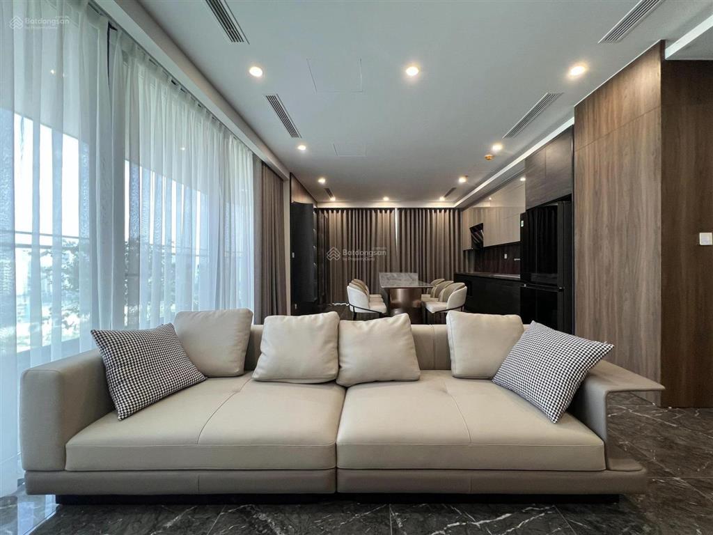 Cho thuê gấp cc 3pn, 3wc, 145m2 tại sunshine golden river, tây hồ, hà nội, 28 triệu vnd