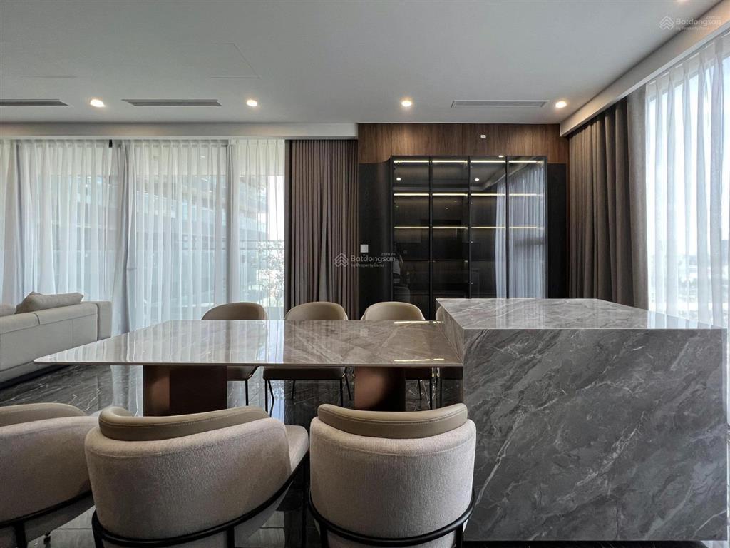 Cho thuê gấp cc 3pn, 3wc, 145m2 tại sunshine golden river, tây hồ, hà nội, 28 triệu vnd