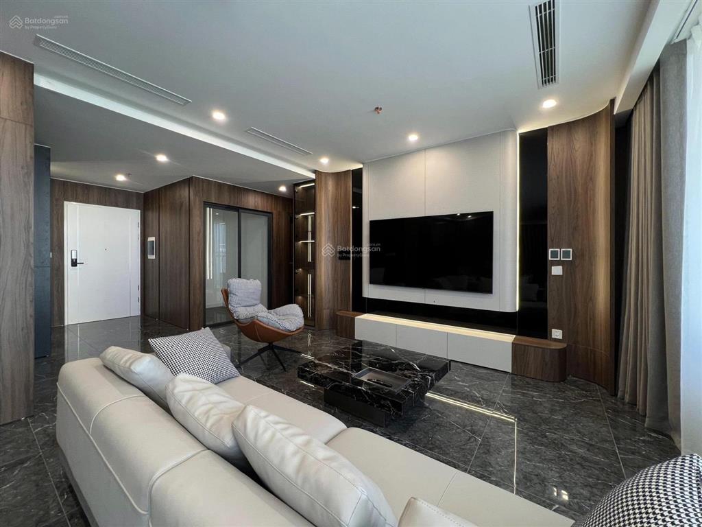 Cho thuê gấp cc 3pn, 3wc, 145m2 tại sunshine golden river, tây hồ, hà nội, 28 triệu vnd