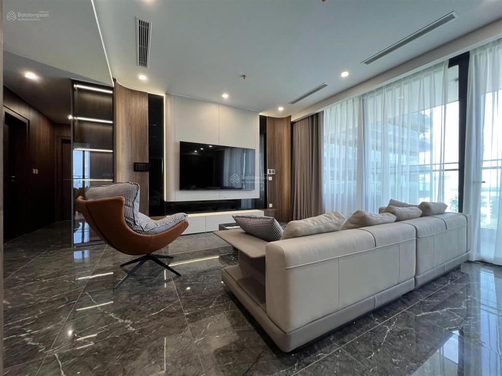 Cho thuê gấp cc 3pn, 3wc, 145m2 tại sunshine golden river, tây hồ, hà nội, 28 triệu vnd