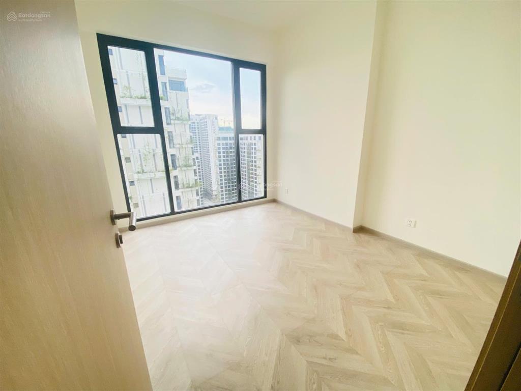 Cực hiếm có  view nội khu hồ bơi căn 2pn tòa e  lumiere boulevard hướng đông nam  5,32 tỷ all in
