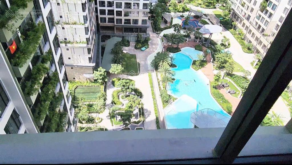 Tháp b  tầng trung view cviên 36ha, sông  căn 2pn  giá 5,336 tỷ all in tại lumiere boulevard