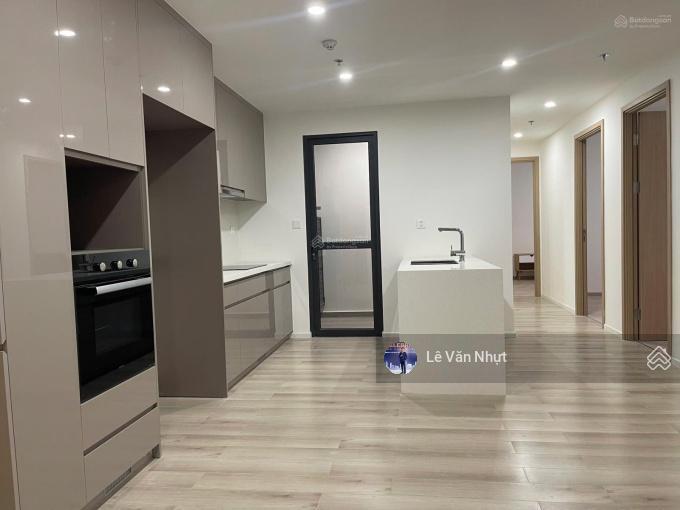 Gấp 1 căn 3pn  đông nam, hiếm tòa d tầng cao  giá 8 tỷ khu compound masteri centre point