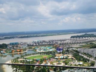 Gấp 1 căn 3pn  đông nam, hiếm tòa d tầng cao  giá 8 tỷ khu compound masteri centre point