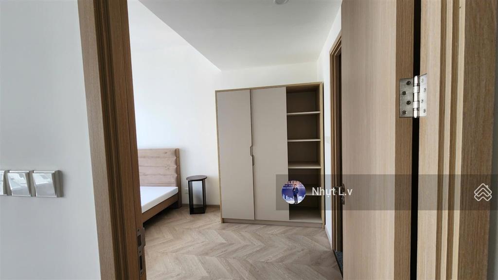 Bán nhanh 3pn  mcp full nội thất  đông nam  cạnh vincom tháp d chỉ 7,02 tỷ có nội thất, all in