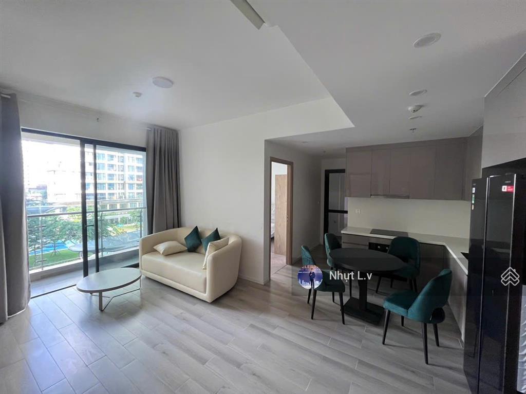 Bán nhanh 3pn  mcp full nội thất  đông nam  cạnh vincom tháp d chỉ 7,02 tỷ có nội thất, all in