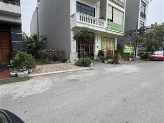 Hót hiếm 81m mt 4,5m , view nhà văn hóa , khuôn viên cây xanh thoángtp bắc ninh