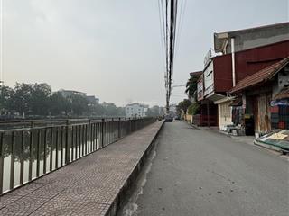 Bán nhà trên đất 190m mặt tiền 7,2m view hồ , kinh doanh, vị trí hiếm có