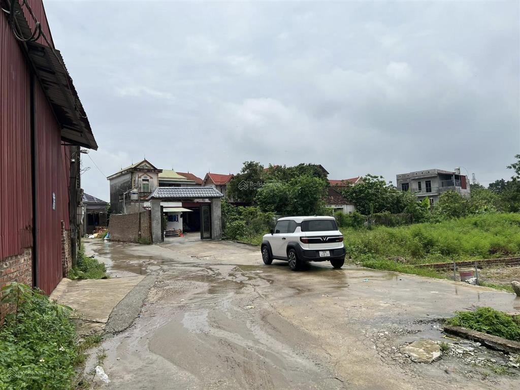 94m cộng hòa sóc sơnhà nội. giá nhỉnh 2 tỷ