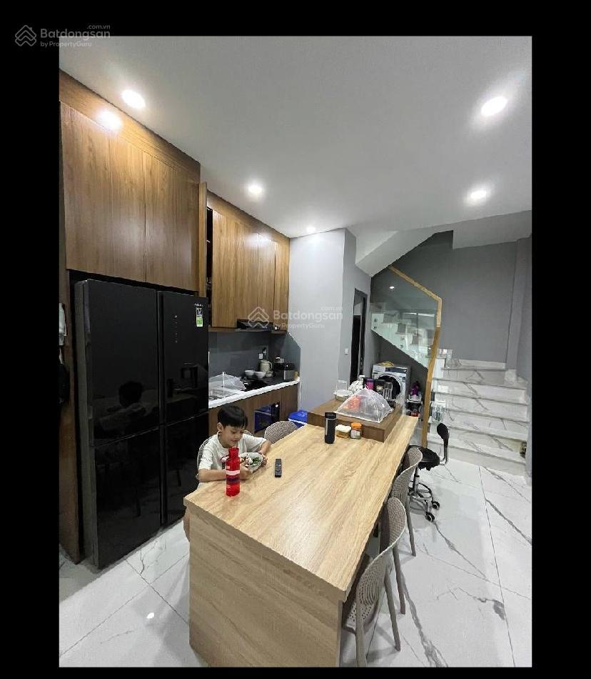 Bán nhà q3 nguyễn thiện thuật, 4 tầng, 38m2, hẻm xe hơi, sổ vuông đẹp, giá nhỉnh 8 tỷ