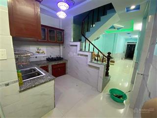 Bán gấp nhà xinh trương công định khu bàu cát, xe hơi đỗ cửa, chỉ 4 tỷ xíu, 40m2
