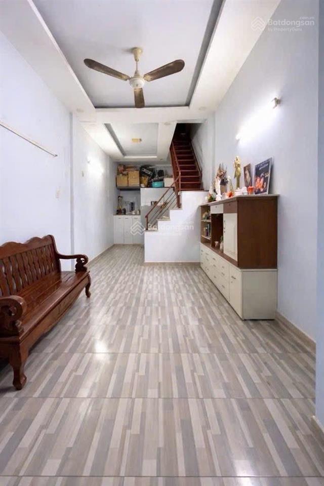Nhà đẹp hẻm 6m thông  sát chợ bình trị đông  giá chỉ 3.5 tỷ