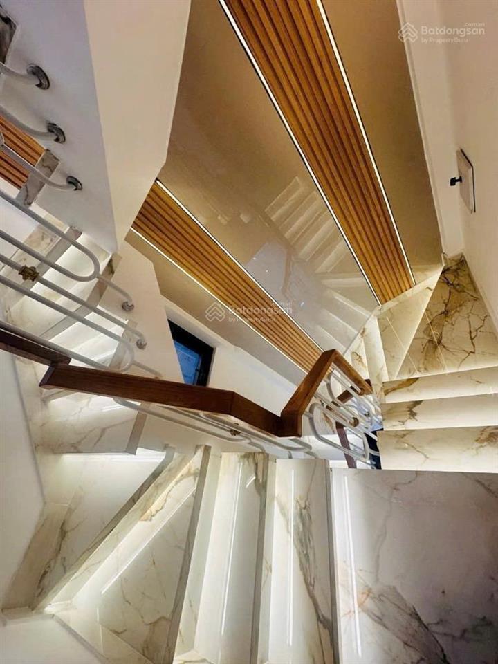 Bán nhà mặt tiền kinh doanh hòa hưng,, q10 lô góc 2 mặt thoáng chỉ hơn 5 tỷ