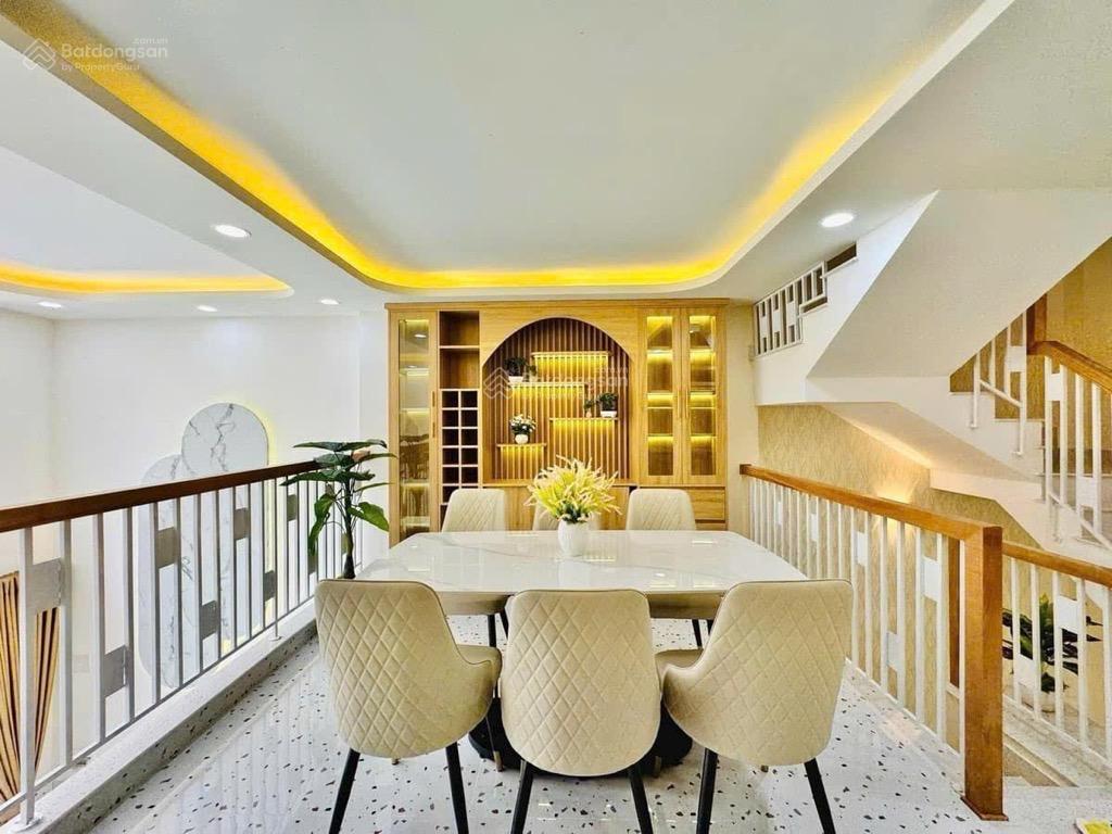 Siêu phẩm nhà phố 5 tầng, sổ nở hậu, ô tô ngủ trong nhà chỉ nhỉnh 7 tỷ 47m2