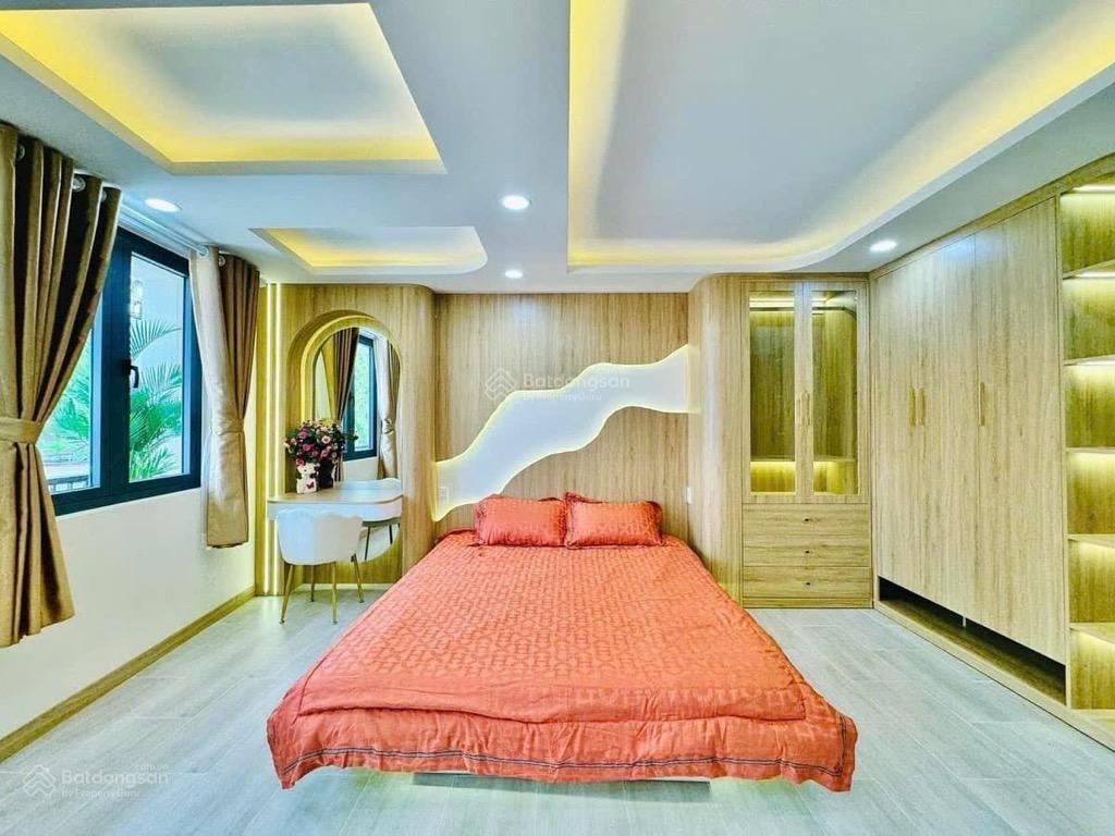 Siêu phẩm nhà phố 5 tầng, sổ nở hậu, ô tô ngủ trong nhà chỉ nhỉnh 7 tỷ 47m2