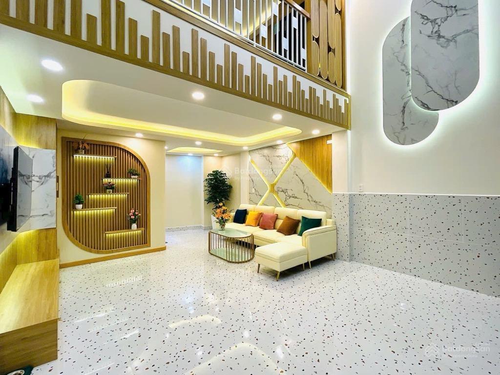 Siêu phẩm nhà phố 5 tầng, sổ nở hậu, ô tô ngủ trong nhà chỉ nhỉnh 7 tỷ 47m2