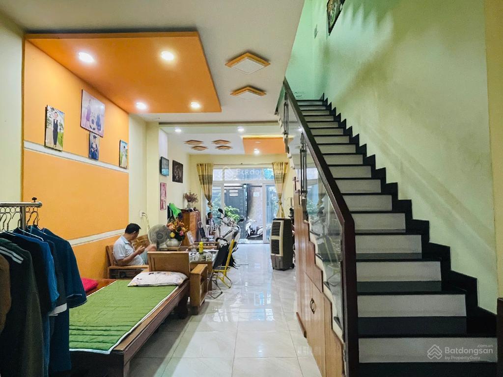 8.2 tỷ có ngay 84m2 có 3 tầng btct phú thọ hòa hẻm xe tải chạy