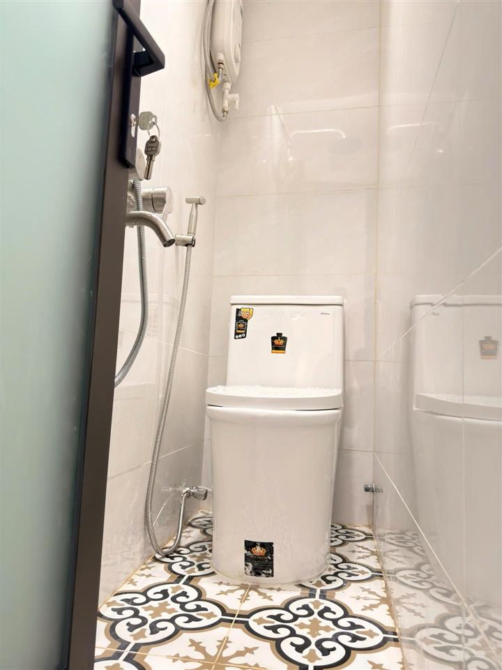 Nhanh mới còn 1 tỷ 6 nhà đẹp 3 tầng tân phú 11m2