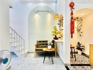 Chỉ 2 tỷ hơn nhà tân bình  nhà 3 tầng  dtsd 45m2  lô góc không lộ giới