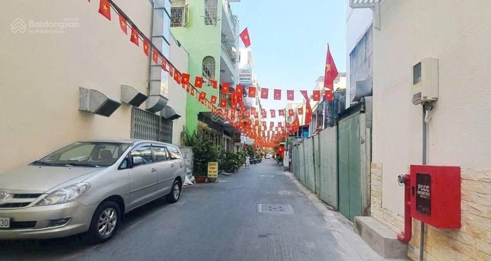 Nhà 1 tỷ. gần đại học sài gòn và đại học sư phạm. 32m2