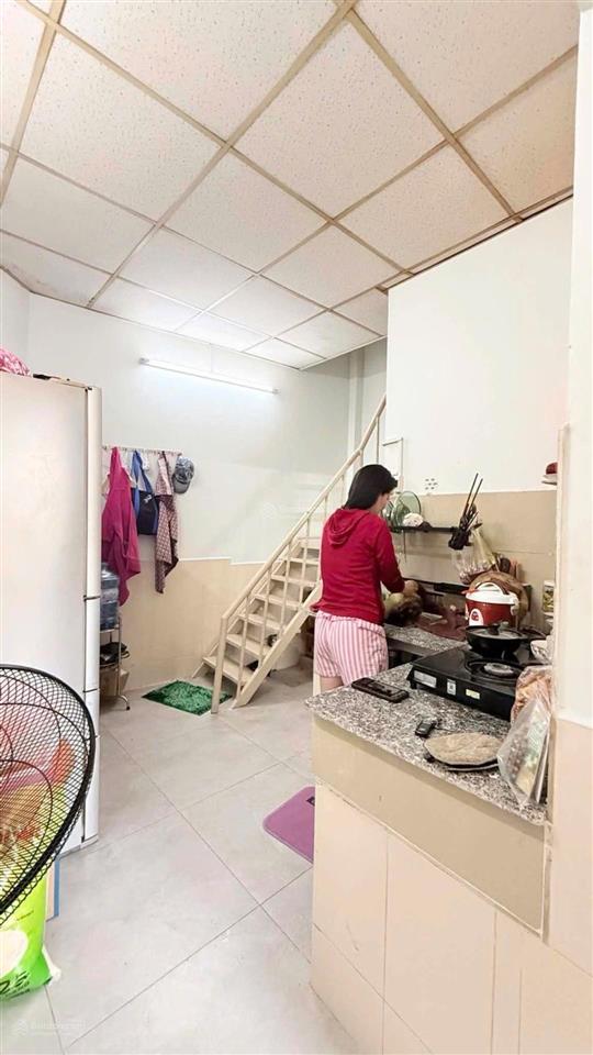 Chỉ 1 tỷ 950 triệu sở hữu nhà 4 tầng hoàn công tại tân phú!