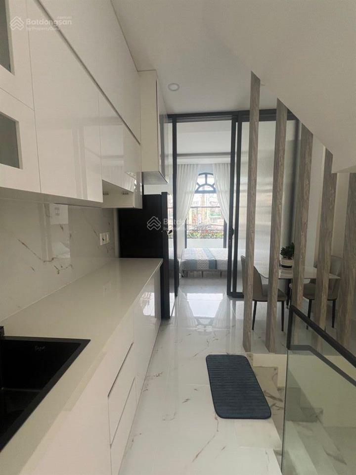Nhà đẹp giá rẻ chỉ hơn 6.x tỷ x có nhà q10 đường cách mạng tháng 8, hẻm ô tô 8m, 3m x 8m