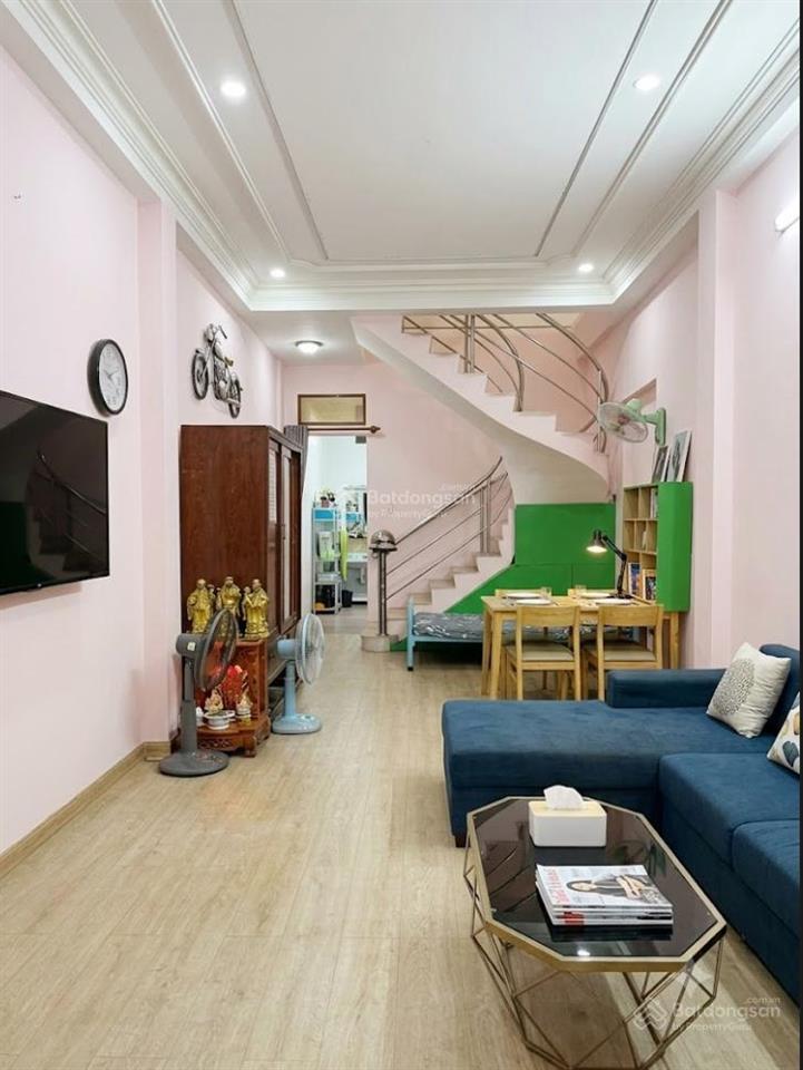 Bán nhà đồng đen quận tân bình 60m2 nhỉnh 6 tỷ