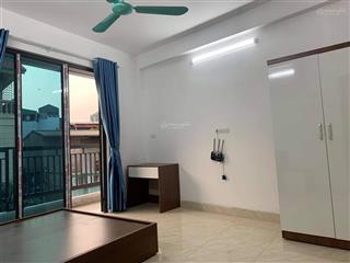 Căn studio full đồ , ban công rộng ,có thể vào ở ngay