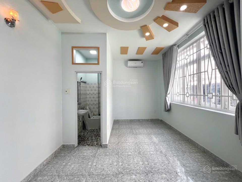8.2 tỷ phú nhuận thích quảng đức 4 tầng 5pn 5wc dt 48m2 hẻm 3m5 thông