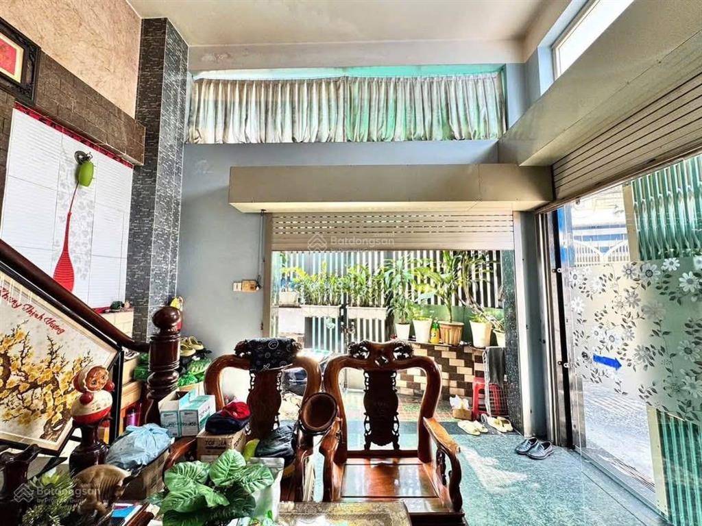 Bán nhà quận 1 mai thị lựu hẻm xe hơi 5 tầng ngang 4.55m