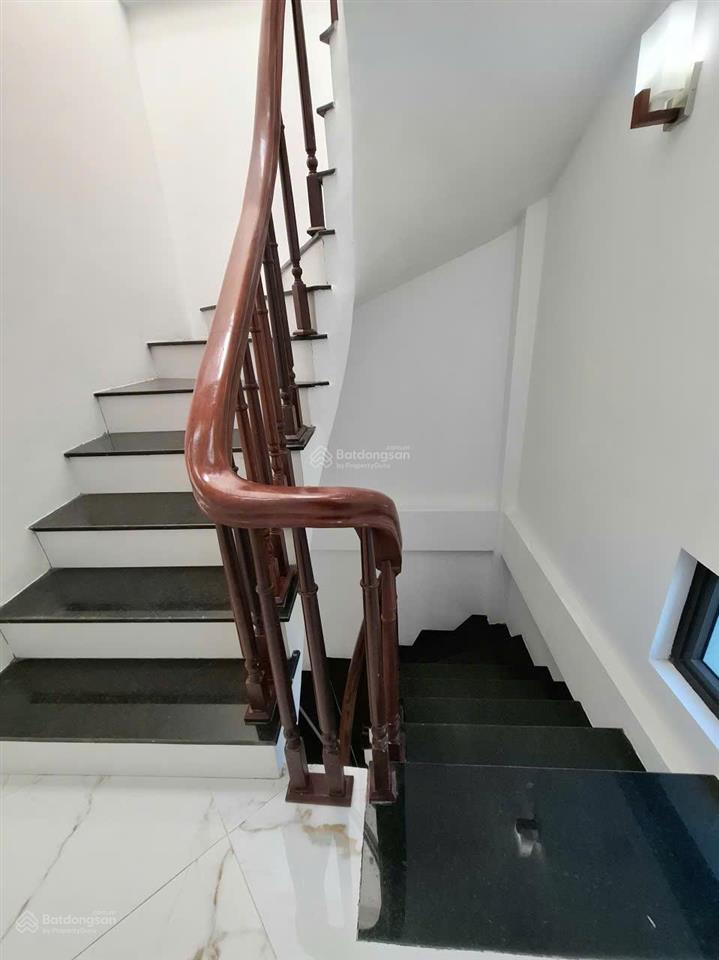 Chính chủ bán nhanh nhà ngõ 68 an thắng, biên giang, hà đông, hà nội  4 tầng ô tô đỗ cổng