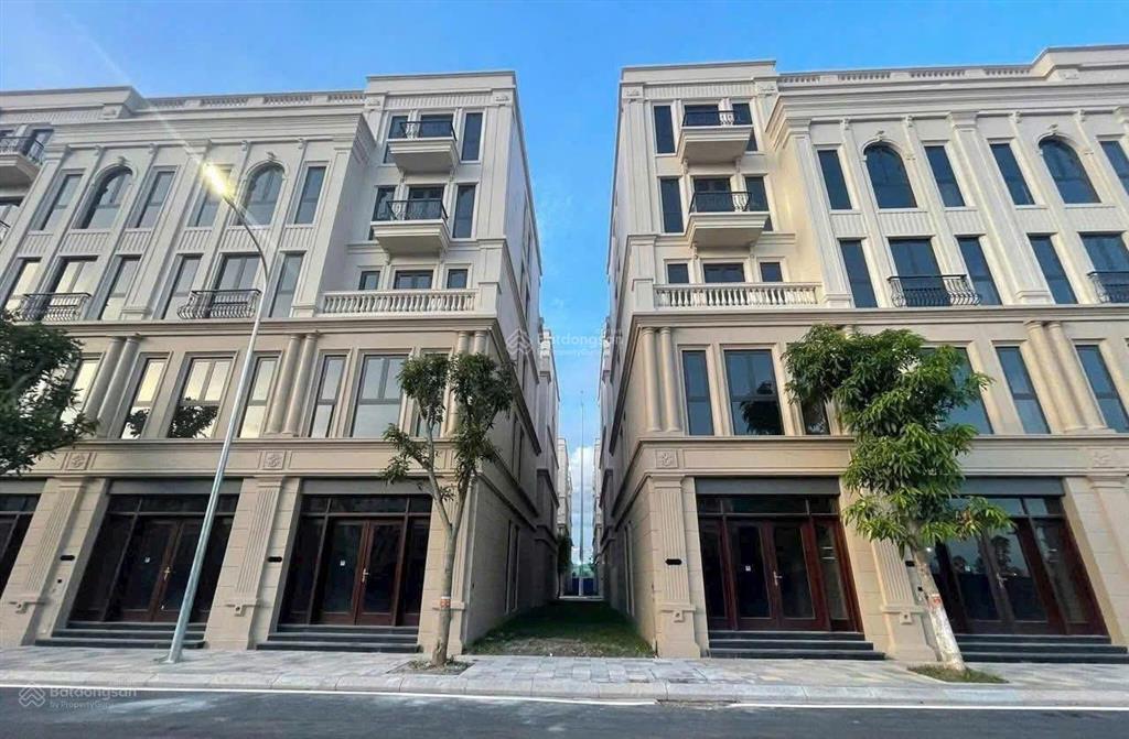 Bán biệt thự liền kề khu thời đại vinhome global gate cổ loa  cạnh vườn hoa và gần hồ 32ha