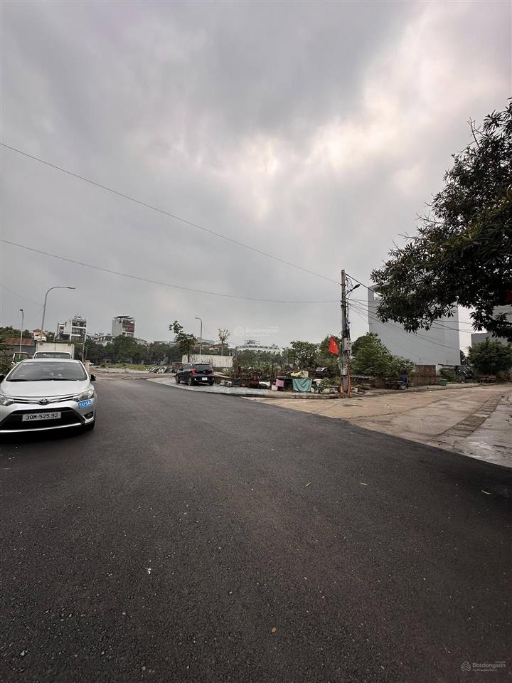 Chính chủ gửi bán lô đất đẹp xóm hậu, đông anh  view hồ điều hoàsát kđt 319cơ hội đầu tư hiếm