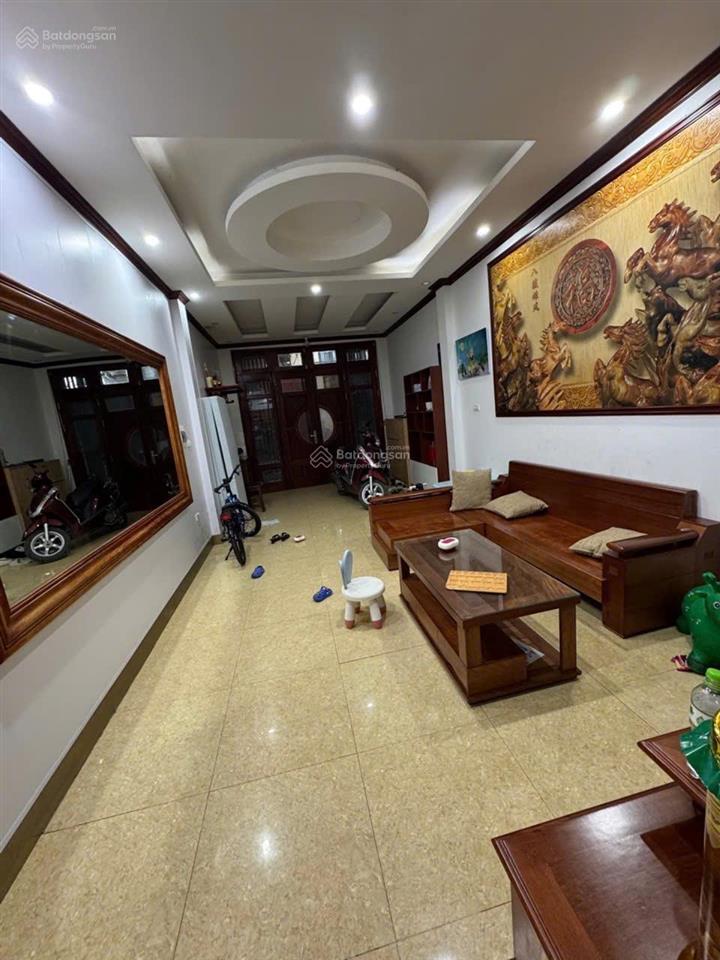 Bán nhà đẹp đường lê trọng tấn, hoàng mai  vị trí cực đẹp ngay sát vành đai 2.5  ô tô đỗ cửa