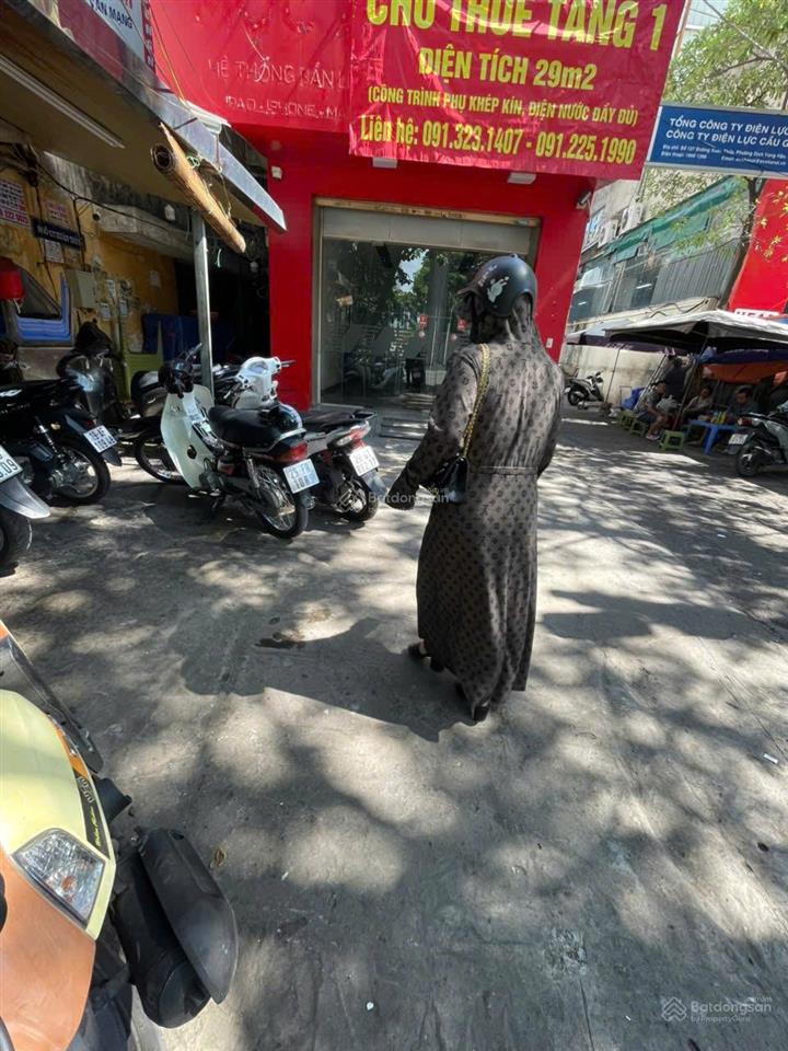 Chính chủ cần bán gấp nhà 4 tầng cực hiếm tại khu vực xuân thủy, cầu giấy  vị trí tiềm năng