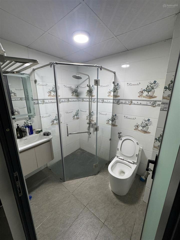 Chính chủ bán nhà mới mặt tiền 4 tầng đường cao xuân dục (phú định), quận 8  kinh doanh tốt