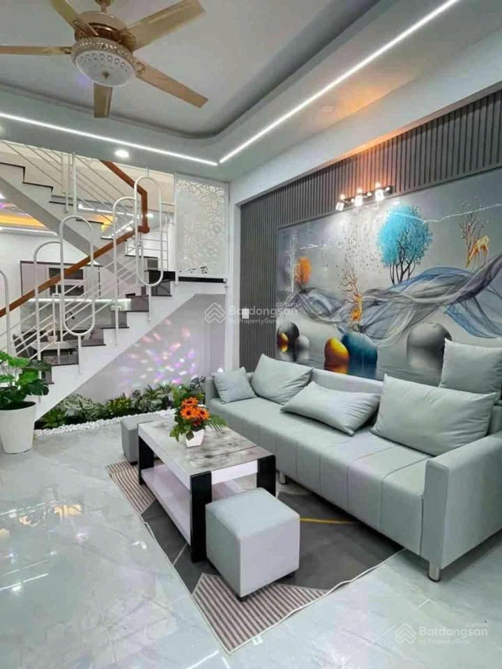 Nhà đẹp tân thới hiệp, quận 12, 60m2  1 trệt 1 lầu, giá chỉ 5 tỷ, vị trí đẹp, đáng mua ở ngay