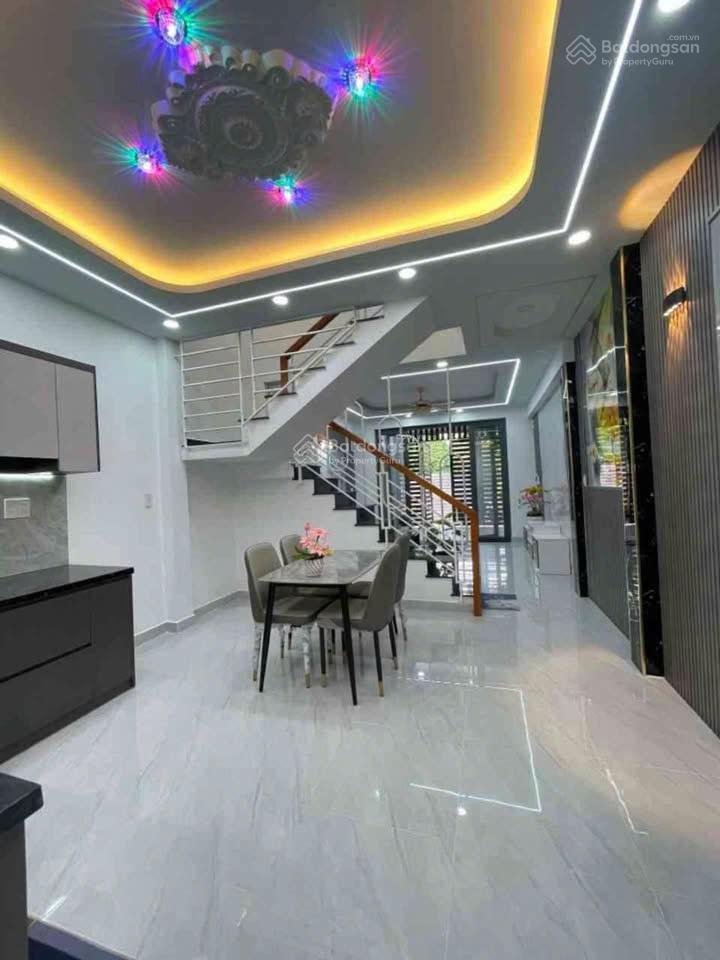 Nhà đẹp tân thới hiệp, quận 12, 60m2  1 trệt 1 lầu, giá chỉ 5 tỷ, vị trí đẹp, đáng mua ở ngay