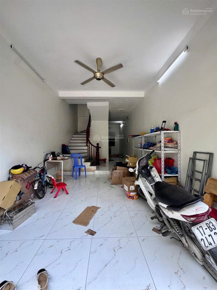 Chính chủ bán nhà đông mỹ, thanh trì  50m2  4 tầng  ngay cạnh sân bóng  ngõ ô tô tránh xe máy