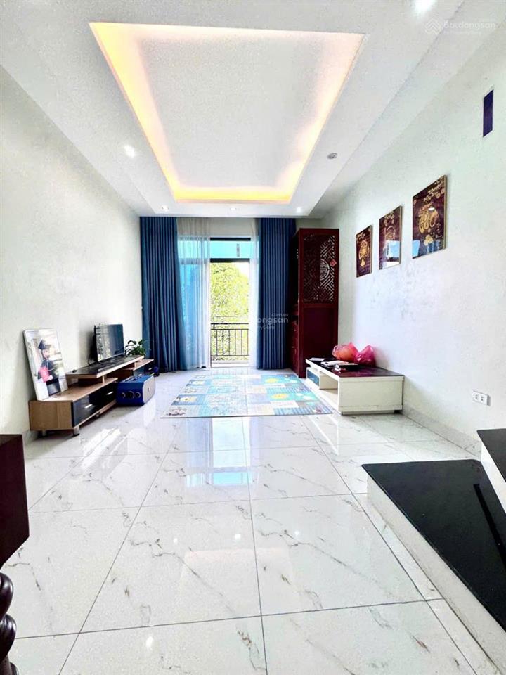 Chính chủ bán nhà đông mỹ, thanh trì  50m2  4 tầng  ngay cạnh sân bóng  ngõ ô tô tránh xe máy
