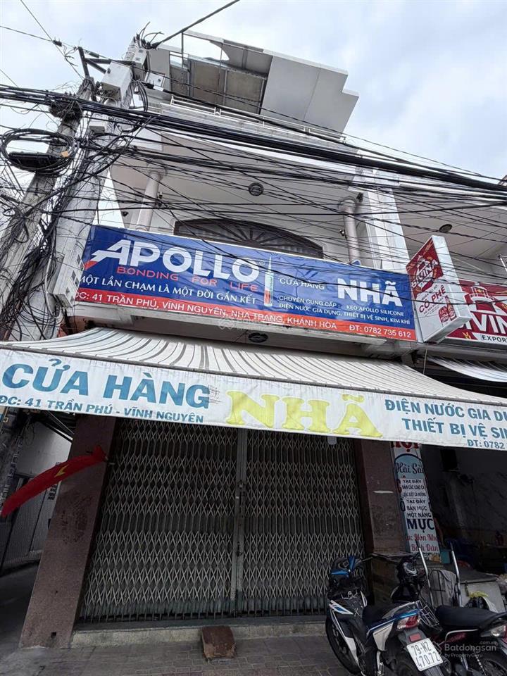Chính chủ sang nhượng nhà 41a trần phú  nha trang  lô góc 2 mặt tiền  234,2m2 sàn, gần biển