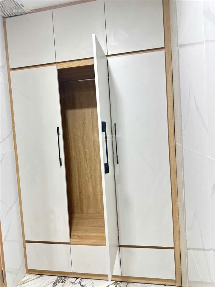 Bán gấp mặt tiền 61 y ni ksor  buôn ma thuột  10 căn full khách, giá quá tốt 29 tỷ