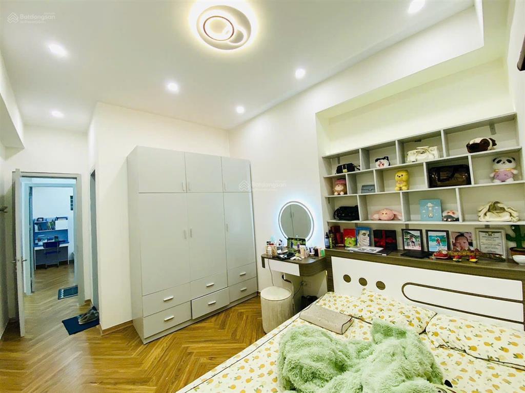 Chính chủ bán căn hộ vp5 linh đàm, 2 phòng ngủ, 2 wc  tầng 22 đẹp, 2 sảnh, giá 5***