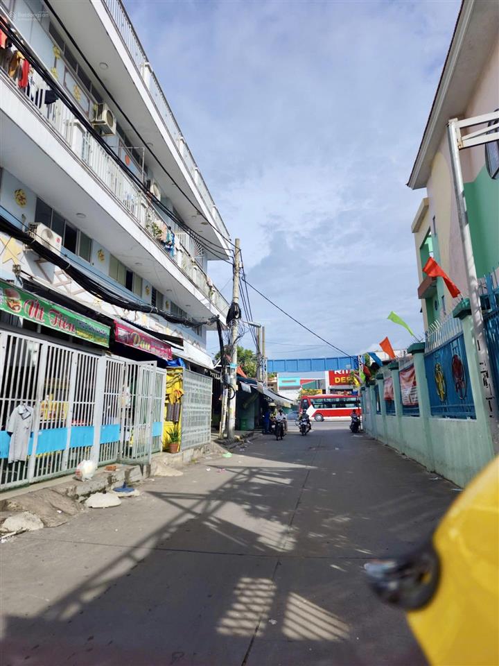 Nhà phố kinh dương vương xd 204m², giá 11 tỷ, đang cho thuê 20tr/tháng  0963 552 ***