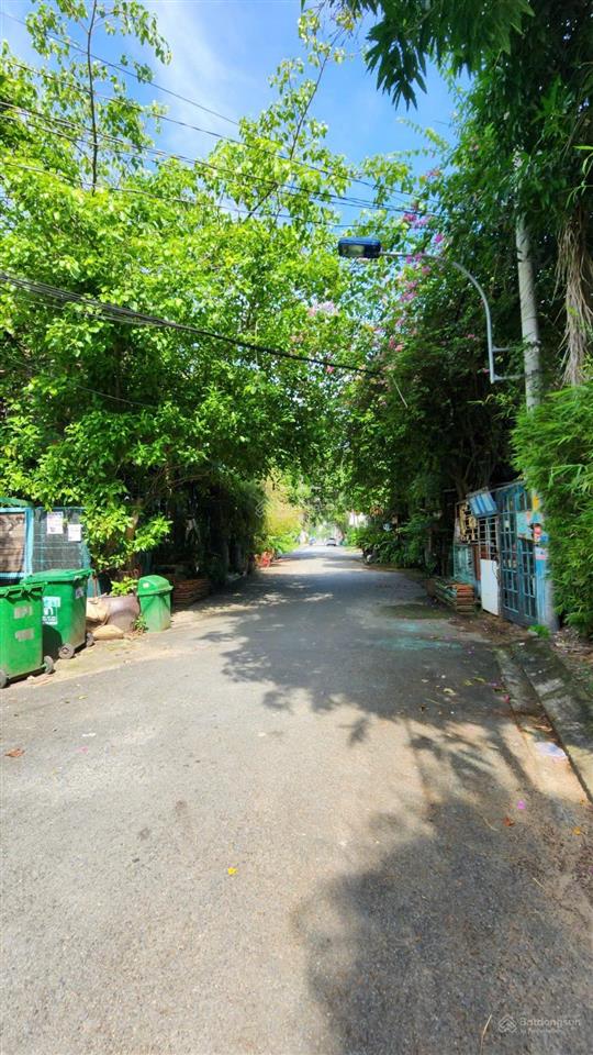 Bán đất giá 90tr/m2 khu b làng đại học (đường thông) nhà bè