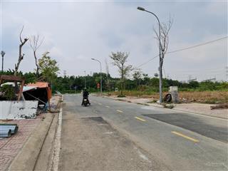 Bán lô đất view hồ, view công viên kdc bộ công an nhà bè
