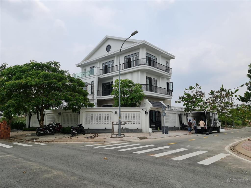 Bán lô đất view hồ, view công viên kdc bộ công an nhà bè
