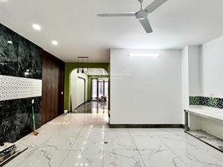 Hơn 5 tỷ có nhà mới 2 tầng 6x21m vuông vức không lộ giới, hẻm xe hơi, ngay tỉnh lộ 10, bình tân