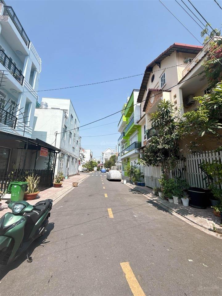 Bán gấp đất mặt tiền đường 6 kdc tên lửa, gần aeon bình tân, vuông vức không lộ giới, 4x22 giá chỉ